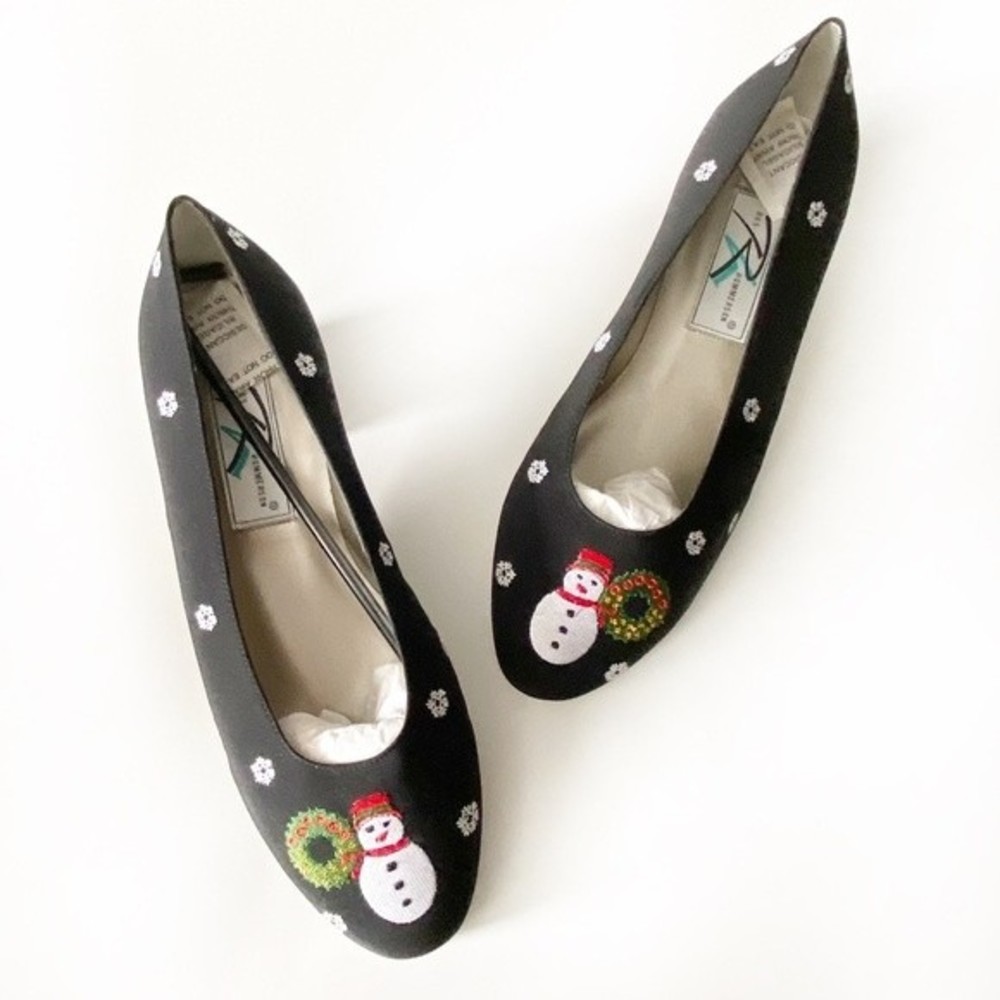 Ros Hommerson  Embroidered Snowman Christmas Block Heel Shoes